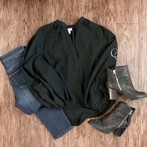 Women’s balloon long sleeve blouse